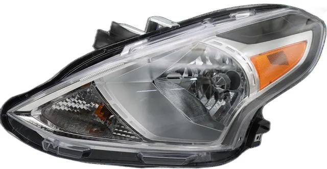 Head Lamp USA Type SL262515001 for NS-VERSA'2015